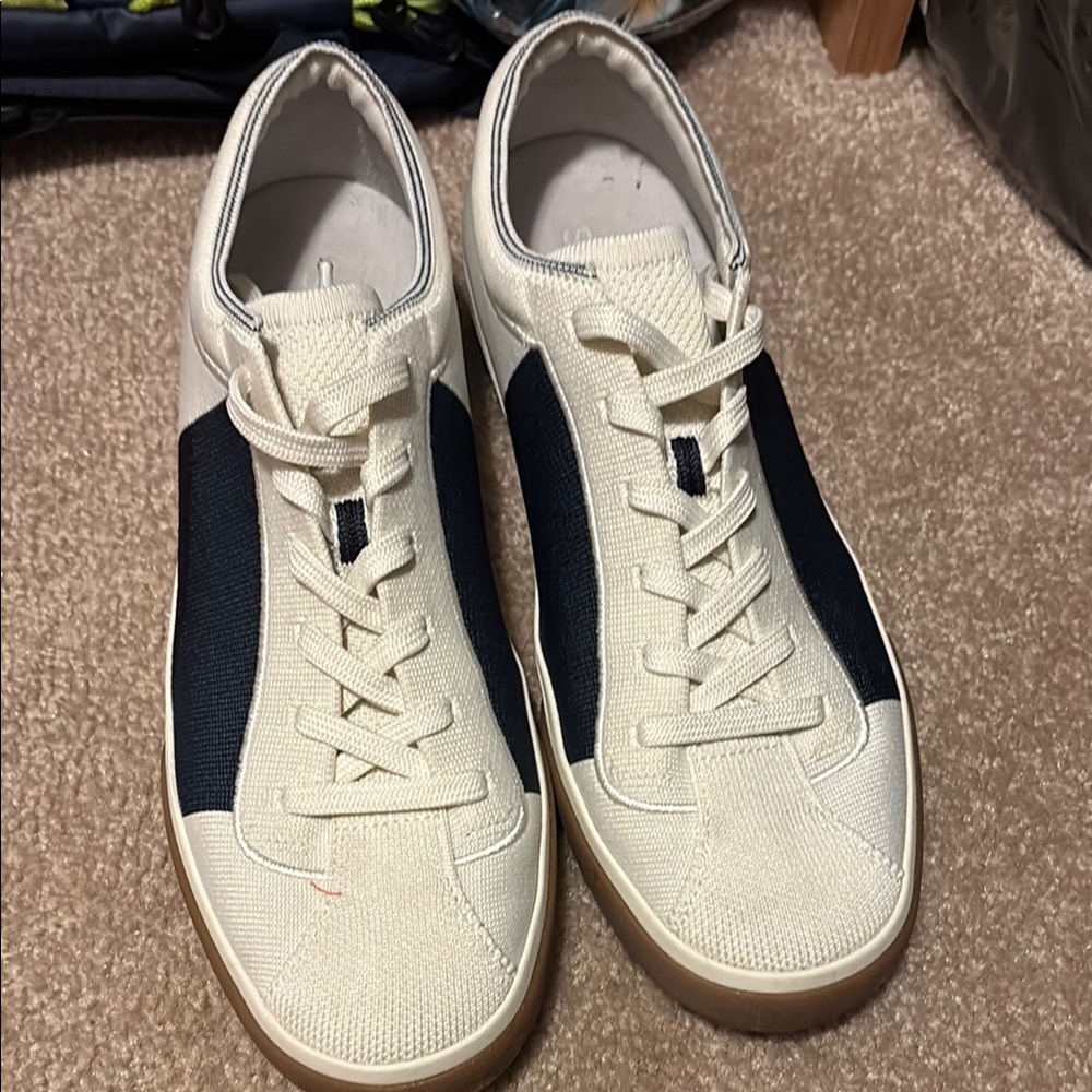 Women’s Blackberry Rothy’s Sneakers